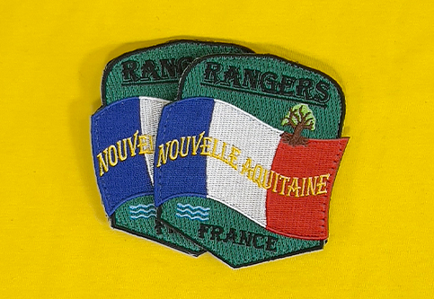 Écussons brodés avec drapeau français pour une association environnementale